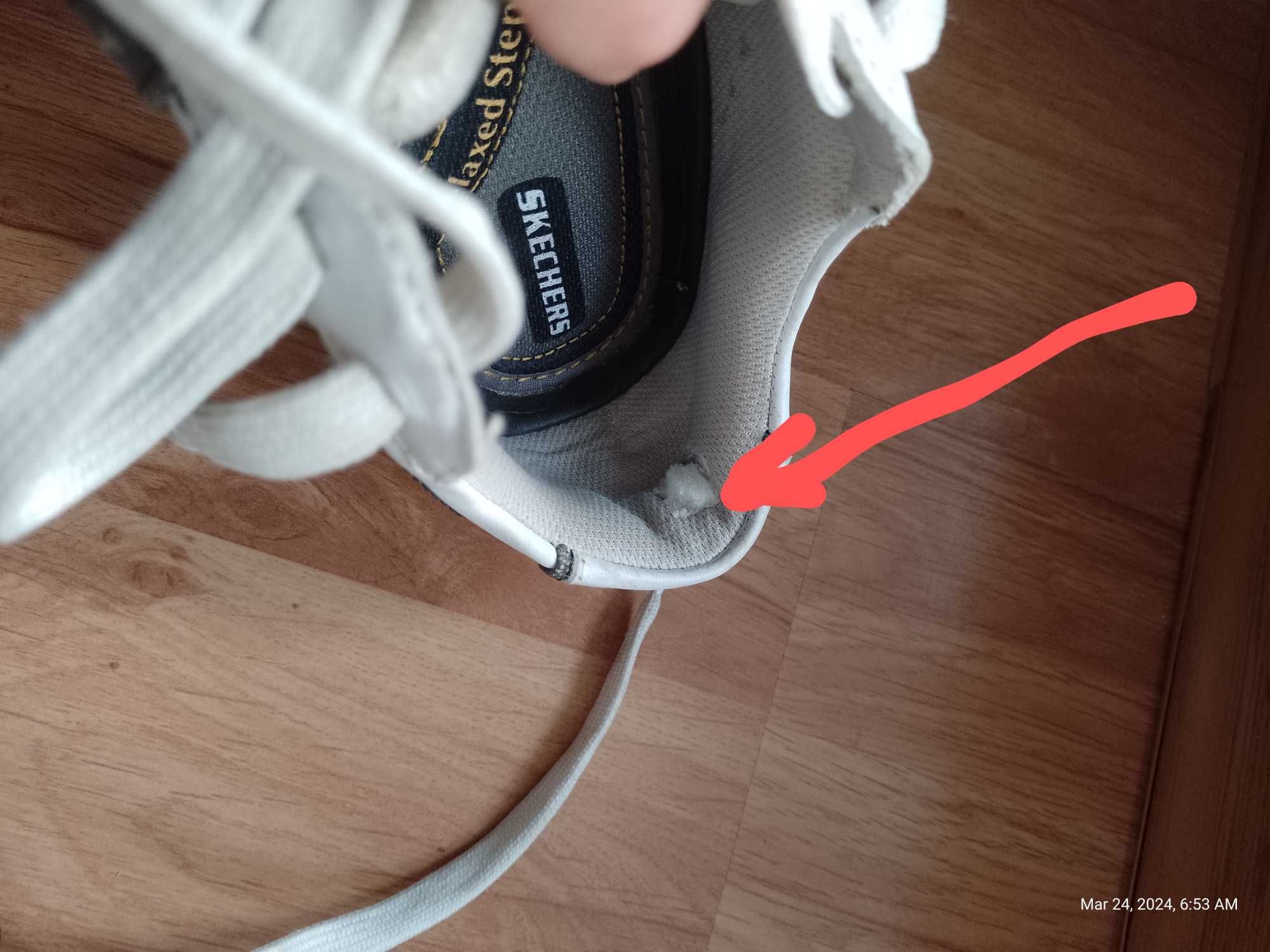 Męskie skórzane tenisówki SKECHERS. Rozmiar 42.

Tylko przedmiot