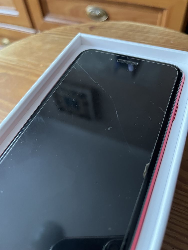 Iphone SE 2020 (produkt Red)