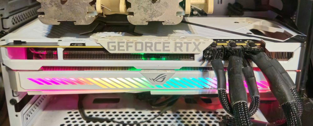 ASUS ROG STRIX RTX 3080 White V2 10GB GDDR6X видеокарта на пломбе