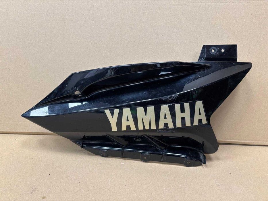Pług lewy Owiewka Yamaha YZF-R125 [1.8]