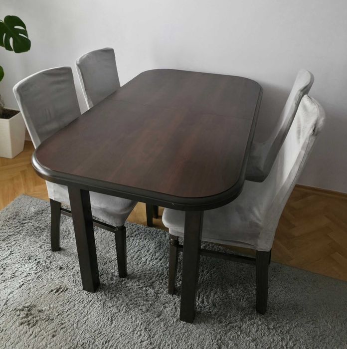 Stół WENGE z czterema krzesłami