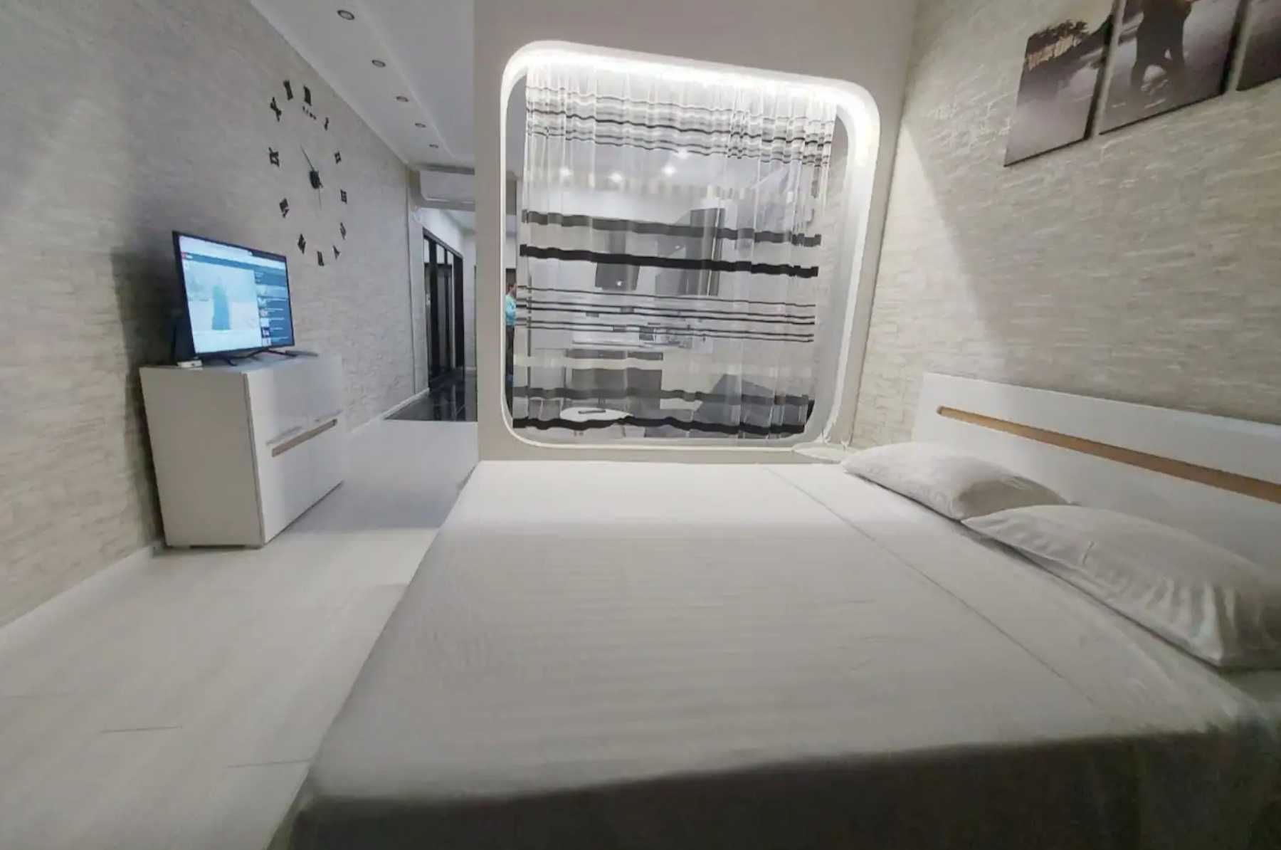 Smart Plaza Obolon, подобово Смарт Плаза Оболонь
