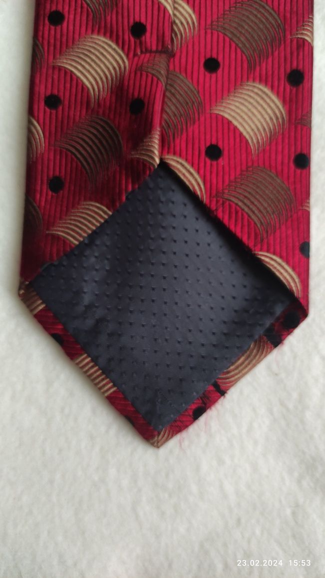 Mięsisty jedwabny bordowy krawat