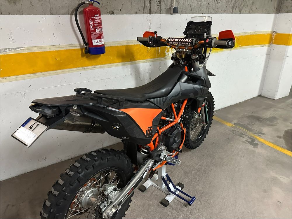 KTM 690 R Modelo 2020