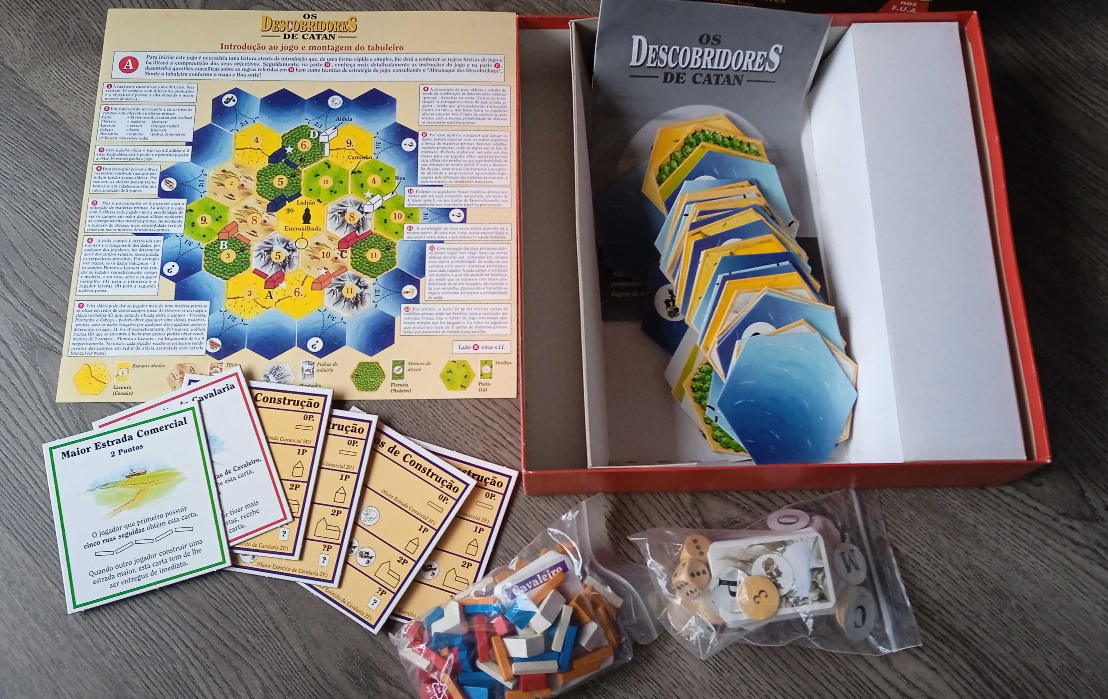 Raro jogo de tabuleiro os Descobridores de Catan