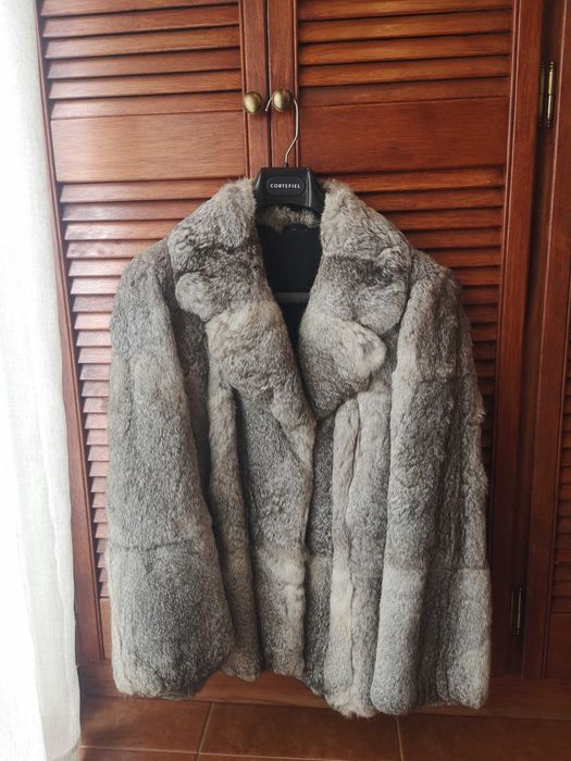 Casaco de senhora em pêlo de coelho