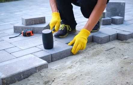 Професійне укладання бруківки