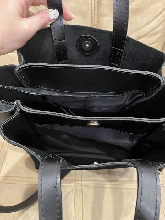 Продам женскую кожаную сумку