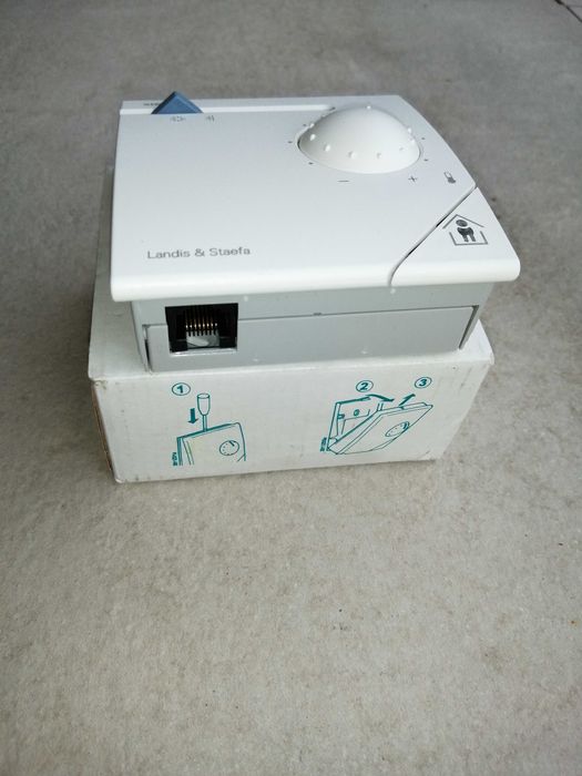Sterownik pokojowy L&S Siemens QAA12