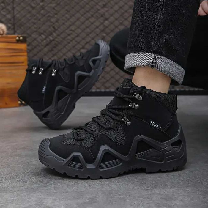 Тактичні черевики військові — стиль, комфорт і надійність