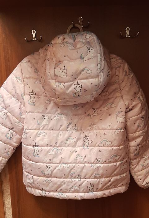 Куртка демісезонна на дівчинку 3-4 рочки