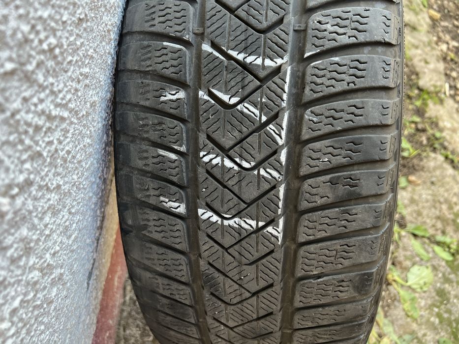 Pirelli Sottozero 3 Winter 245/45 R18