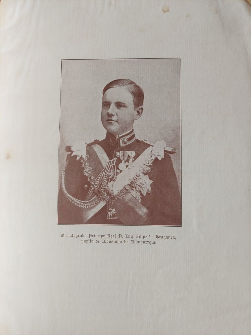 Livro a memoria  Mousinho Albuquerque 1929 Lourenço marques