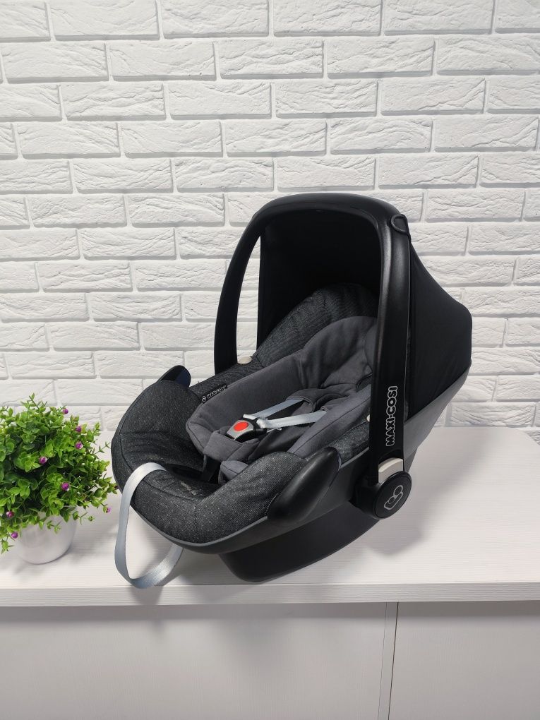 Maxi Cosi Pebble Plus+ 0-13 кг автолюлька автокрісло автокресло