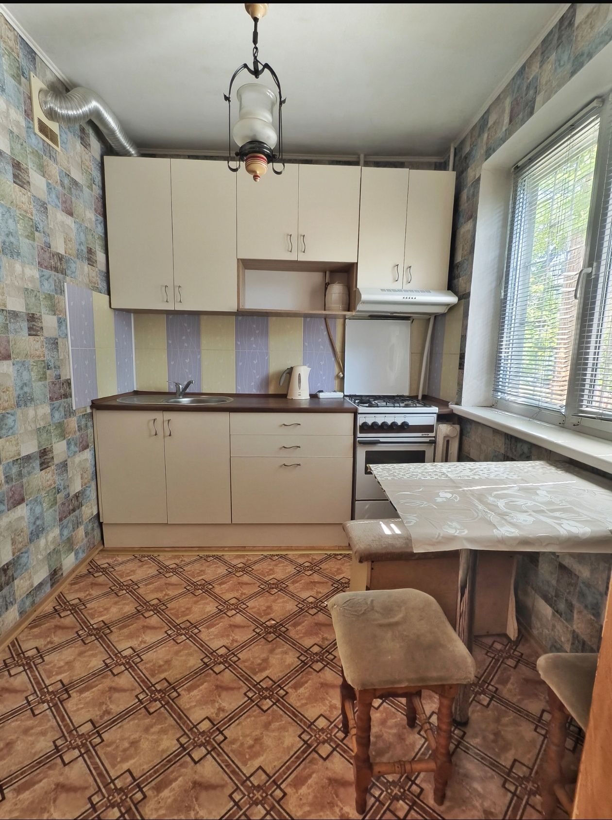 Продам квартиру 2к. р-н , Автовокзал, Жилищный сертификат.