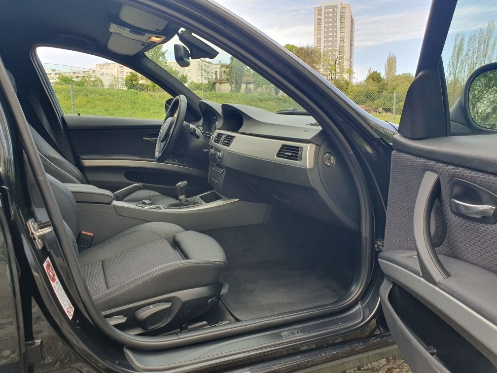 BMW 318 D, 2012, GPS e Xénon