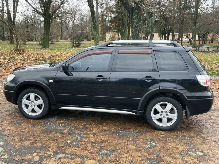 Mitsubishi Outlander 2.4 АКПП 2007 год