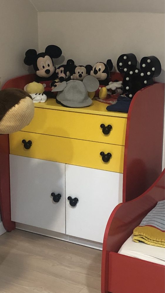 Meble łóżko 2w1 Mickey Mouse Myszka Miki regulowane komoda półka