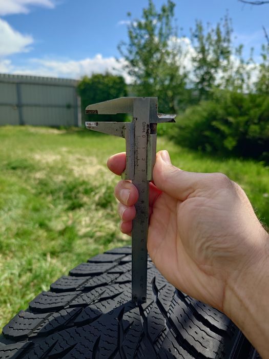 Шины зимние NOKIAN 215/55 R18