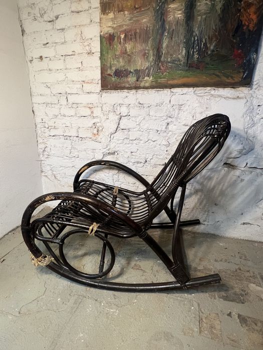 Bambusowy fotel bujany retro vintage