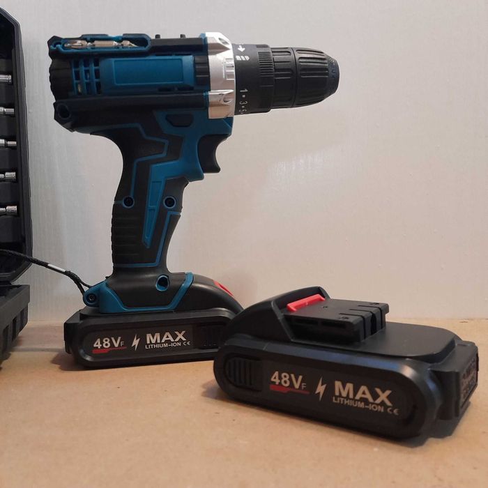 Аккумуляторный шуруповерт 24 вольт два аккумулятора с зарядником