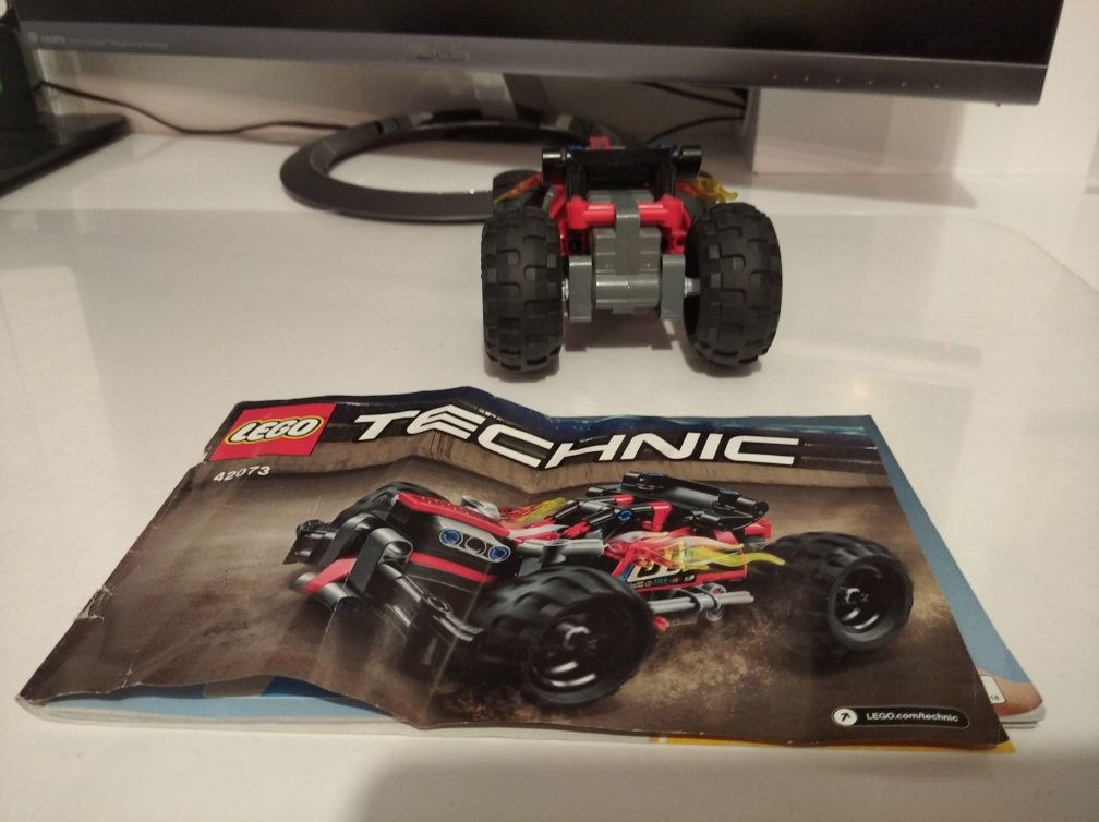 Klocki LEGO Technic 42073 czerwona wyscigowka