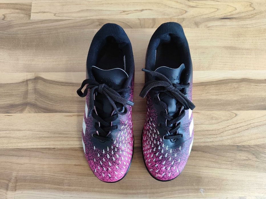 Buty do piłki nożnej turfy ADIDAS Predator Freak.4 TF Jr rozm. 38 2/3