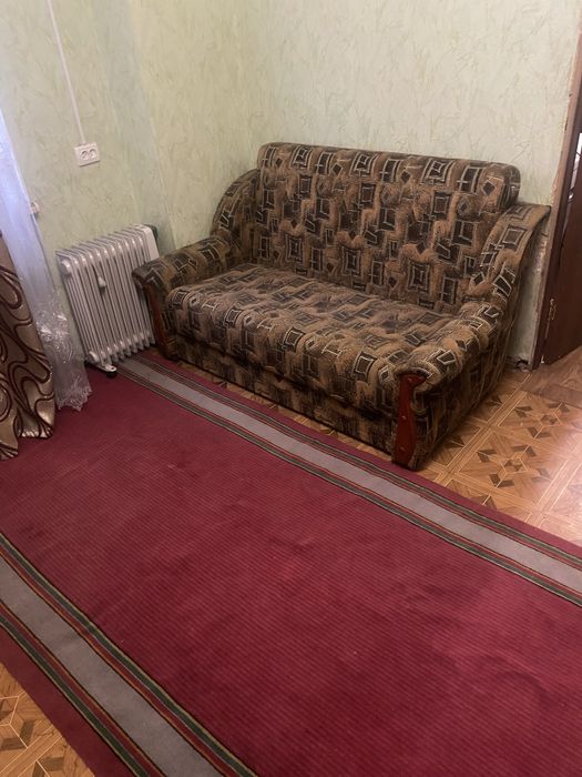 Сдам комнату в гостинке .свистуна 20