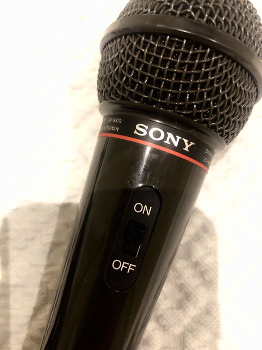 Microfone dinâmico F-VX200 preto Sony