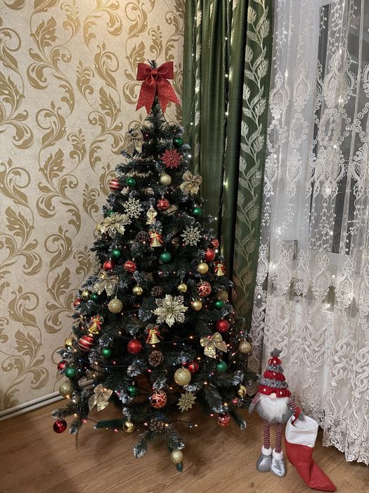 Продам штучну ялинку