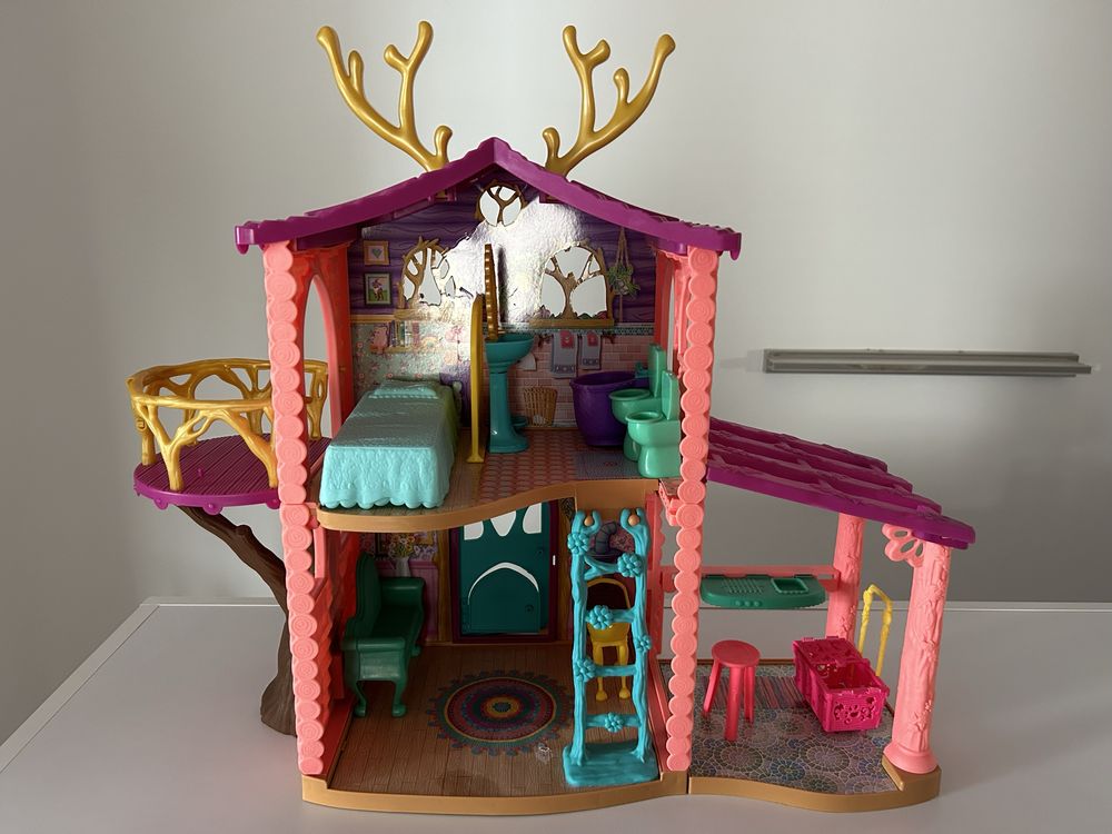 Enchantimals DUZY domek jelonkow