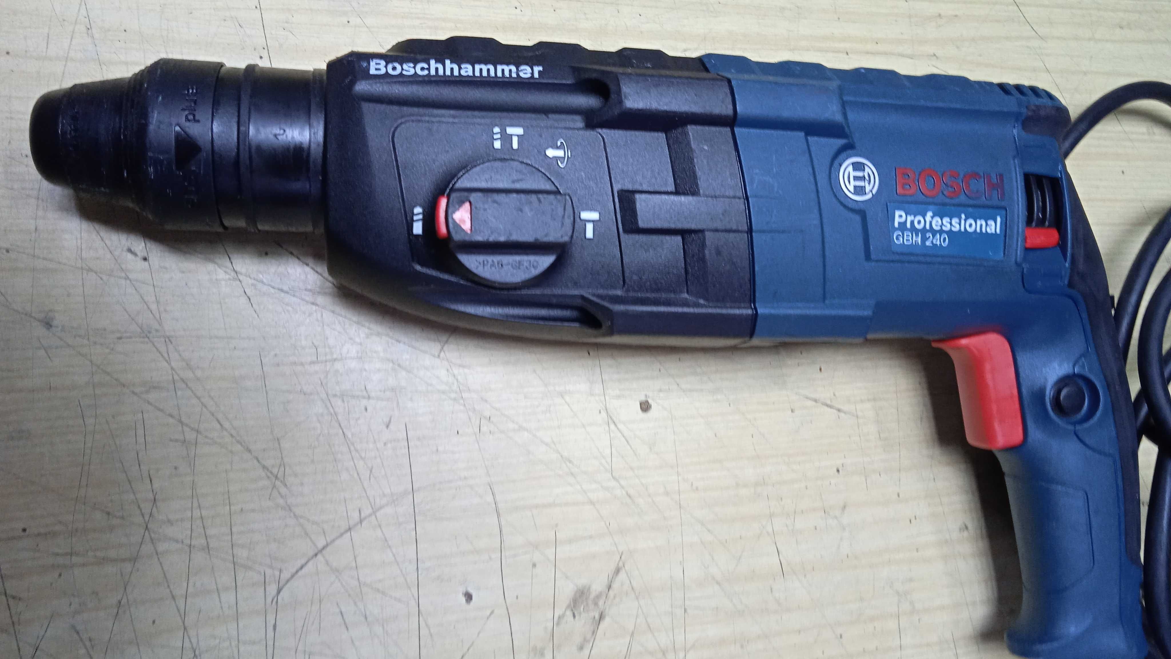 Bosch GBH -240-młotowiertarka z 2023 r