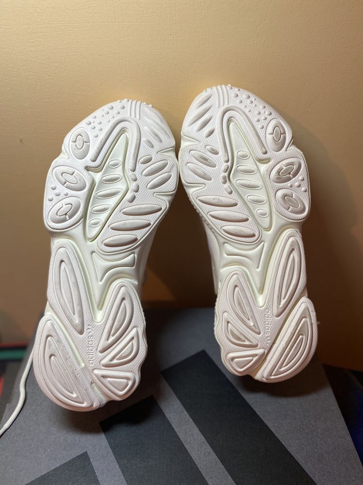 Кросівки Adidas OZTRAL-W