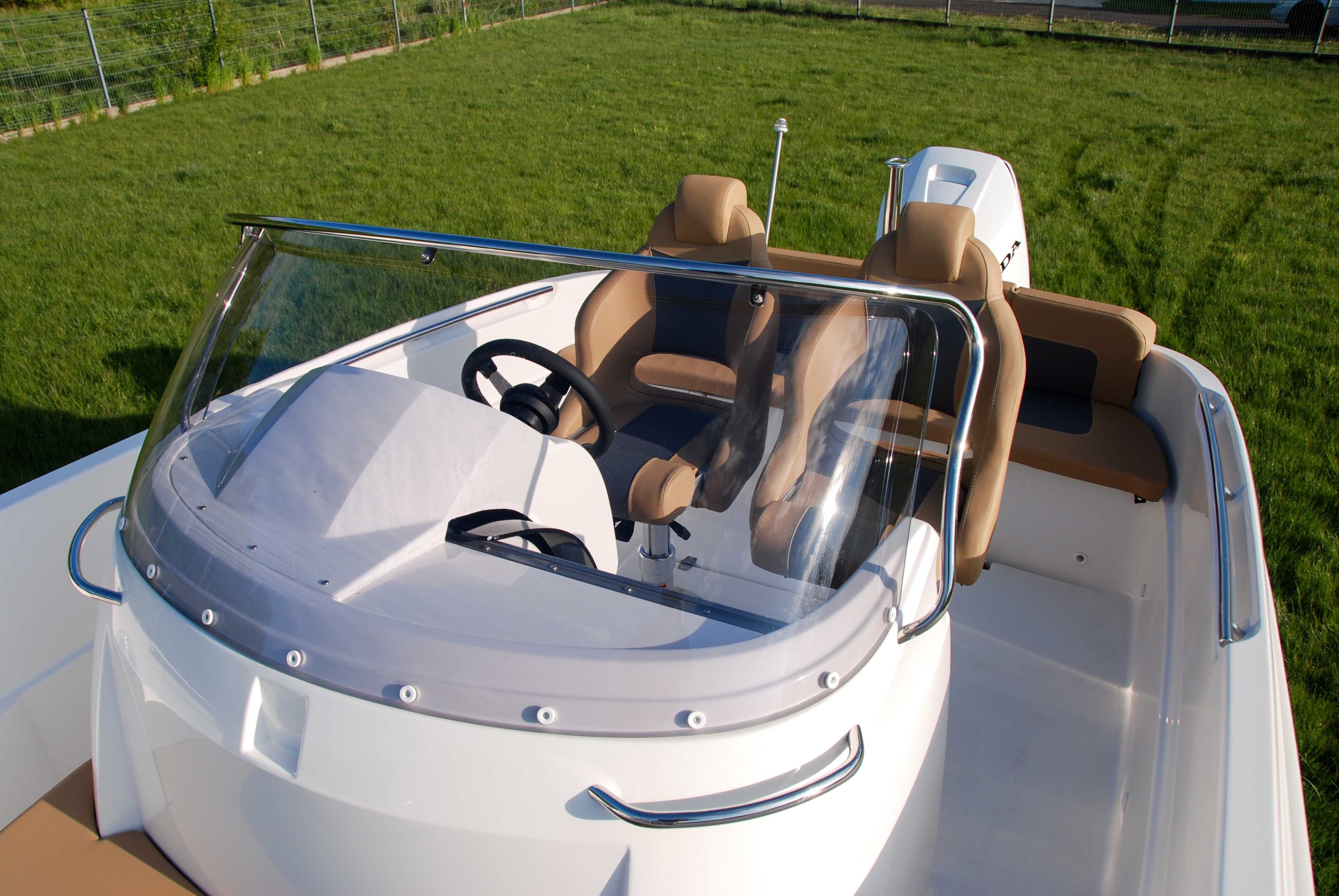 Łódź Motorowa AQUA24 620 SPORT Silnik Honda BF150 Motorówka Przyczepa