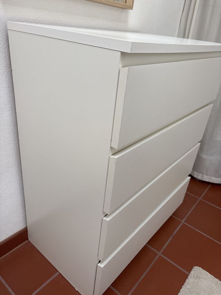 Comoda Malm 4 gavetas ikea