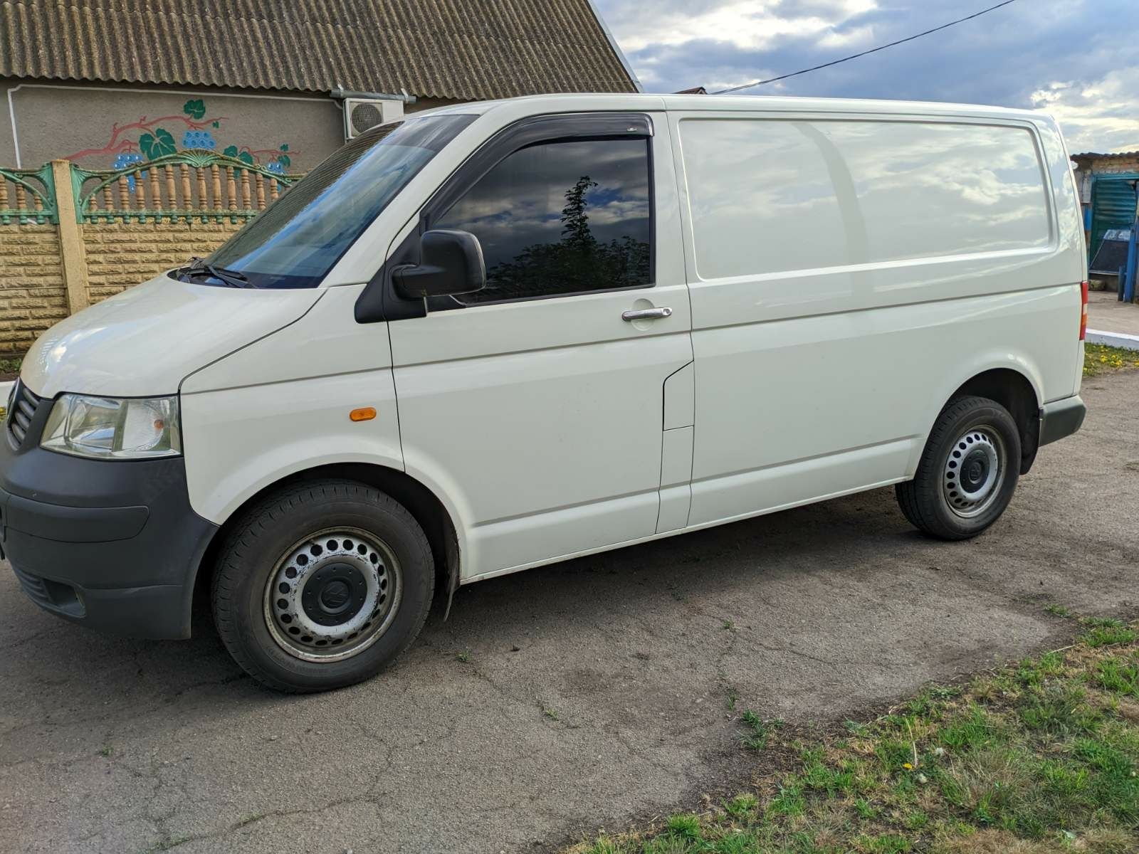 Volkswagen T5 грузовой 1.9