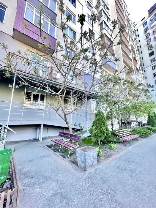 Продам 3 к. квартиру 94 м2 ЖК Грековская метро Левада Гагарина цирк