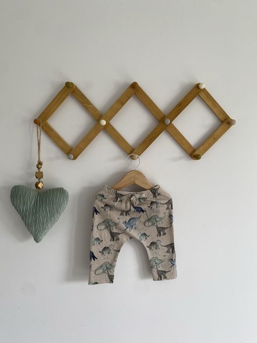 Legginsy name it beżowe w dinozaury 56 jak newbie