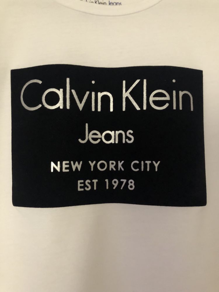 Biały T-shirt Calvin Klein