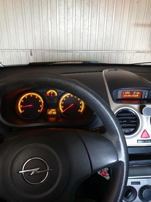 Sprzedam Opla Corsę D 1,0