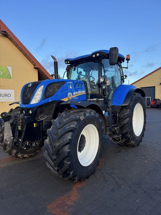 New Holland t7.230 nie  cvx auto command tuz case puma