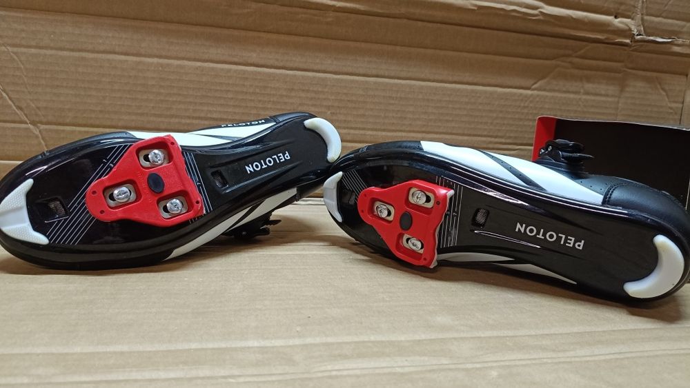 Buty rowerowe Peloton z blokami rowerowymi rozm.44