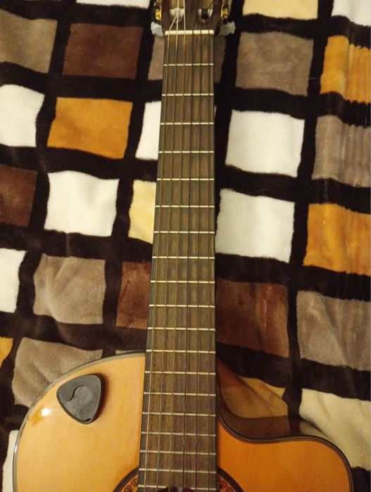 Классическая гитара Washburn