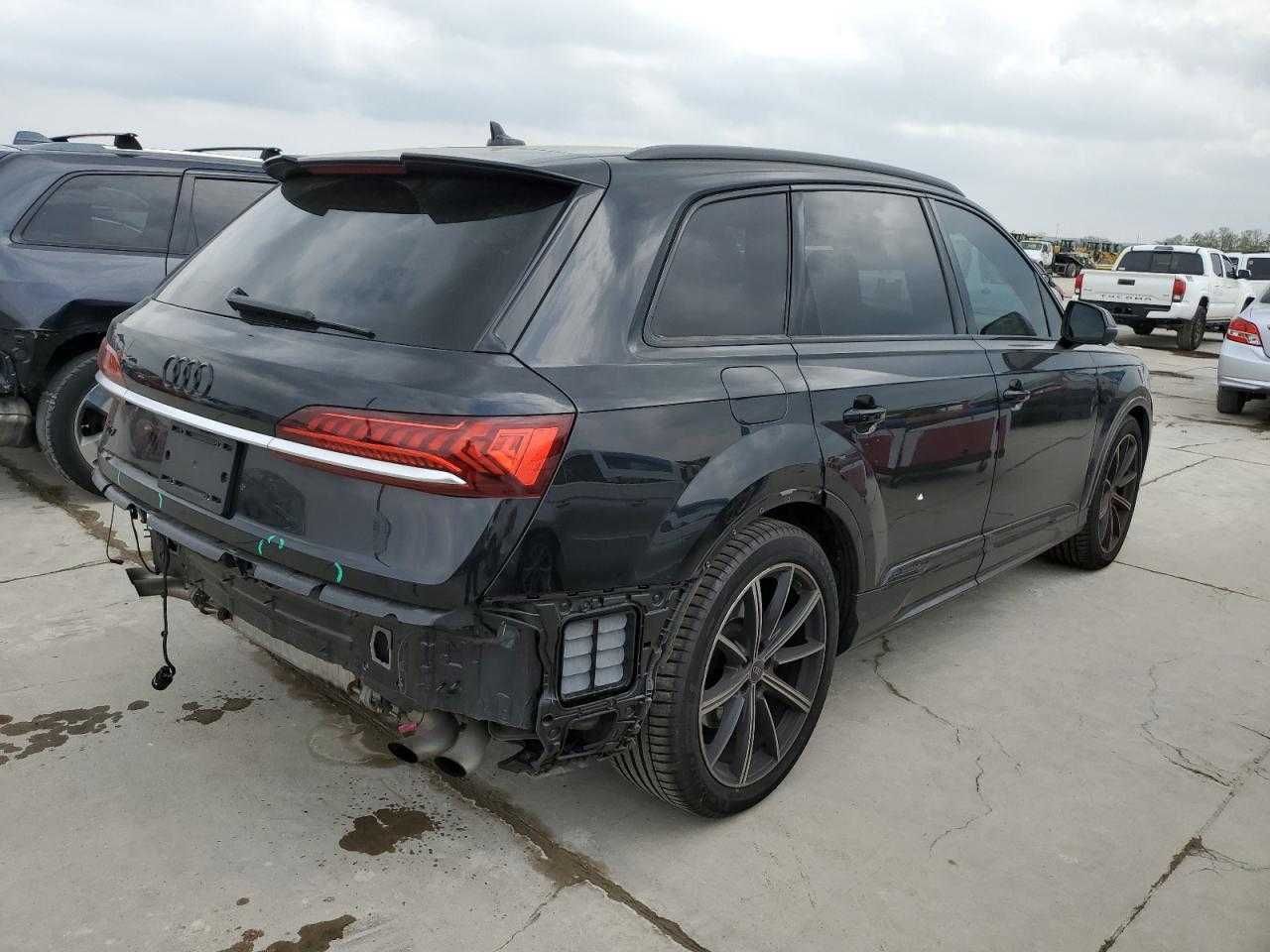 Автомобіль 2021 Audi SQ7 Prestige