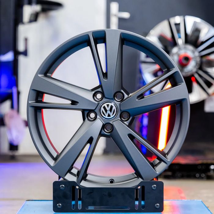 NOWE ORYGINALNE Felgi aluminiowe 19" - Volkswagen Golf Passat Tiguan