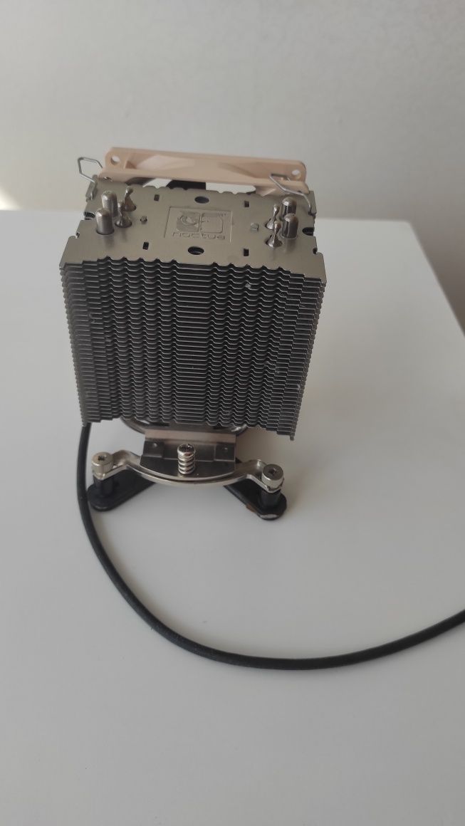 Кулер для процесора Noctua NH-U9B