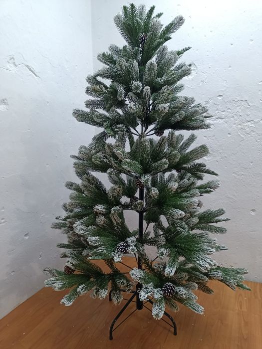 Choinka. Wyprzedaż Drzewko dwie wysokości. 150 cm i 180 cm.