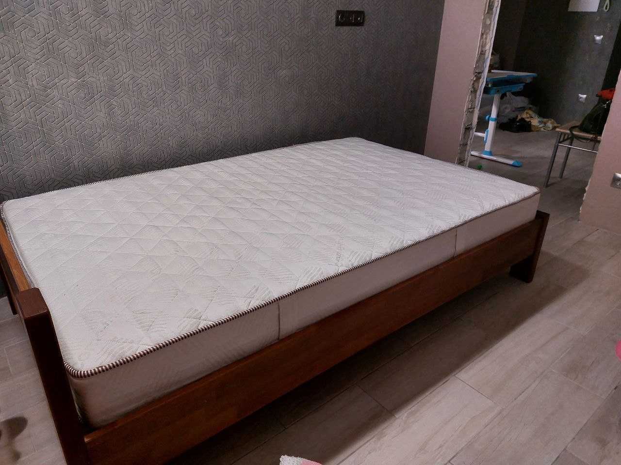 Ліжко,бук, 120×200 "Світ матраців", "Рената" з матрацом