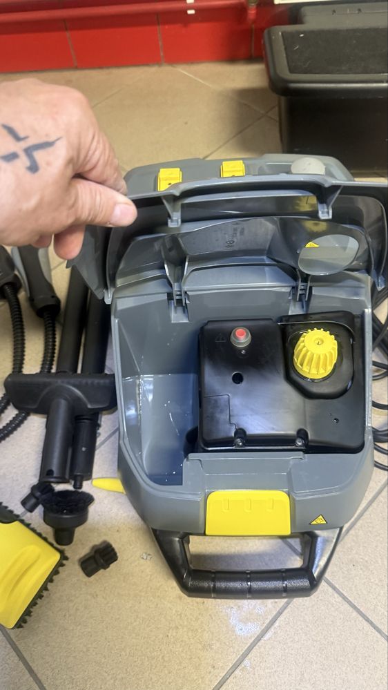 Parownica Karcher profesional sg 4/4