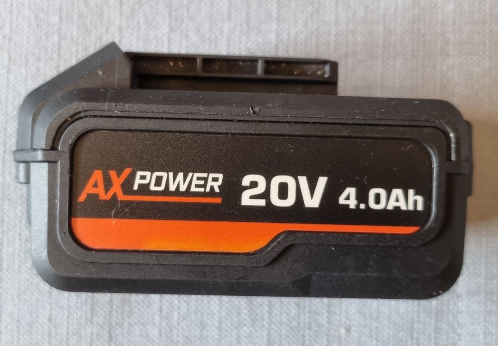 2x Akumulator AX Power 20V uszkodzony